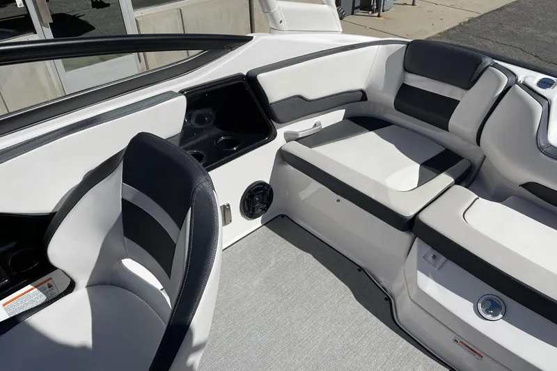 Slide: The Image of 2023 Yamaha Boats AR195 interior with sleek seating and modern design. - 7