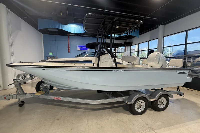Slide: The Image of Boston Whaler 190 Montauk 2026 - 1