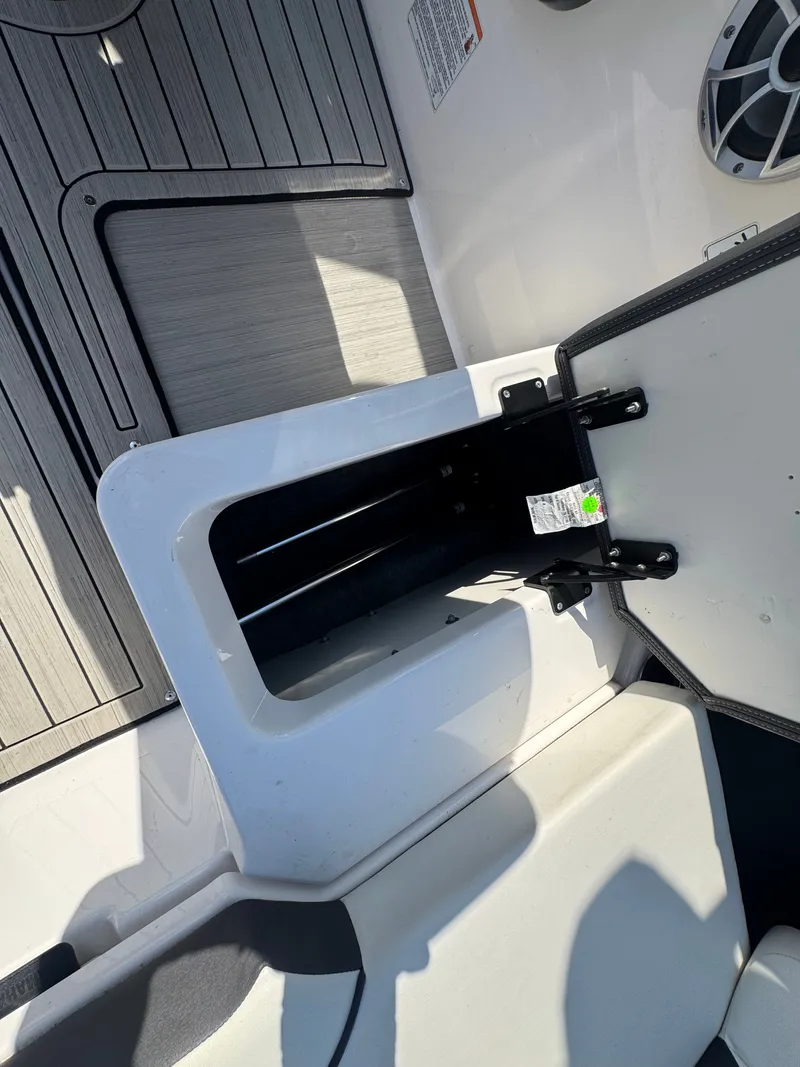 Slide: The Image of Yamaha 222SD 2023 - 14