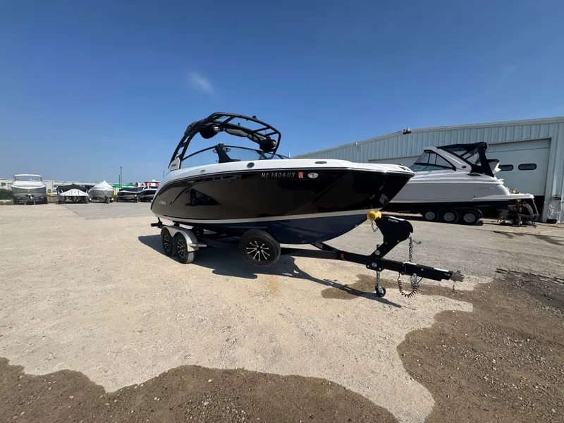 Slide: The Image of Yamaha 222SD 2023 - 2