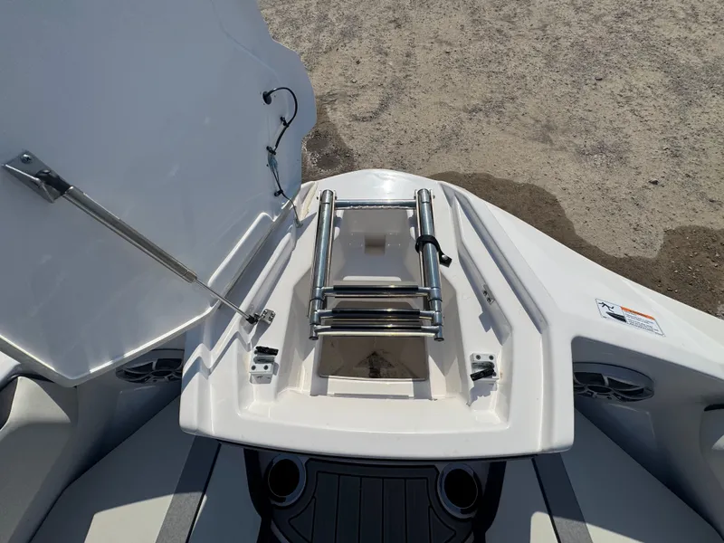 Slide: The Image of Yamaha 222SD 2023 - 32