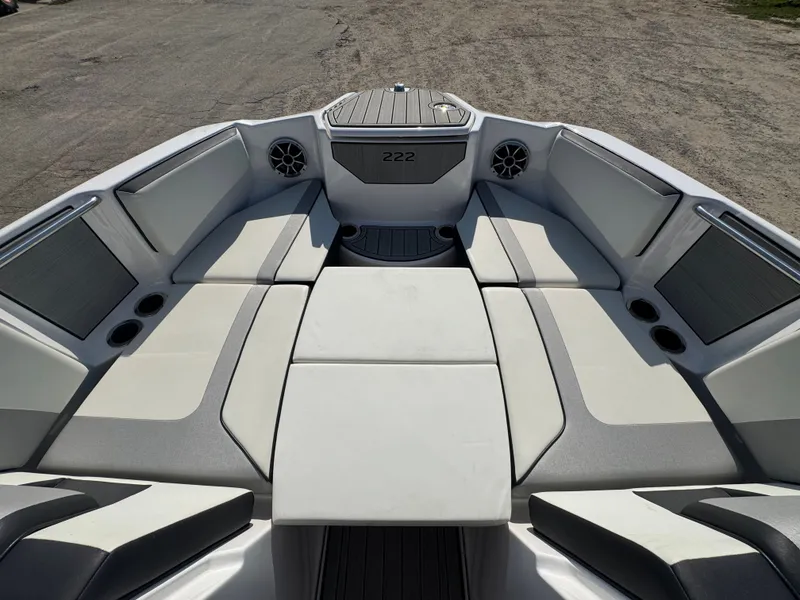 Slide: The Image of Yamaha 222SD 2023 - 33