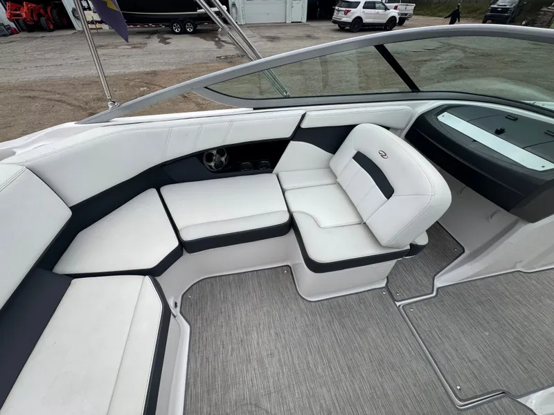 Slide: The Image of Regal 2000 ES 2016 - 12