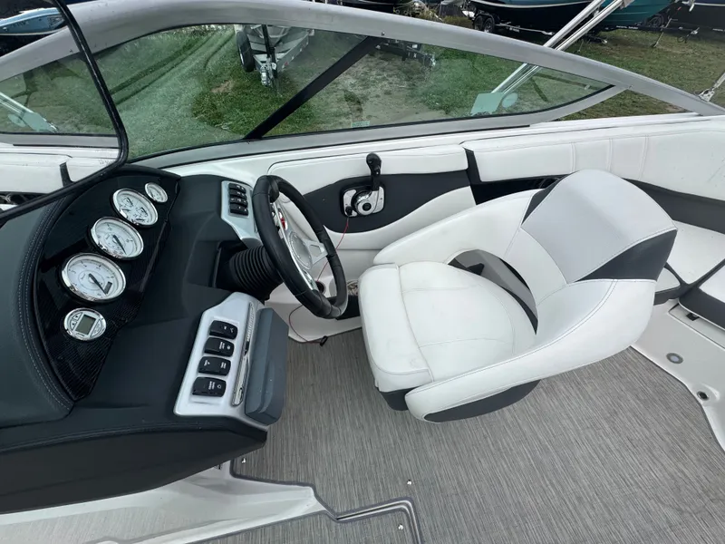 Slide: The Image of Regal 2000 ES 2016 - 9