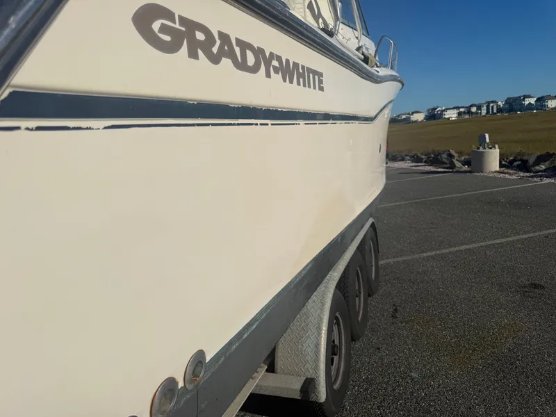 Slide: The Image of Grady-White Express 305 2007 - 66