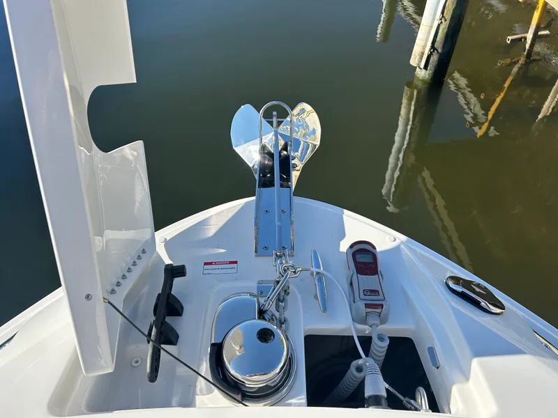 Slide: The Image of Sea Ray SLX 260 Outboard 2026 - 24