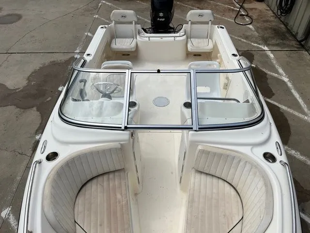 Slide: The Image of Key West 186 Dual Console 2006 - 15