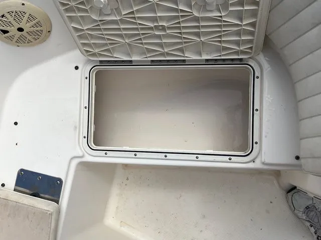 Slide: The Image of Key West 186 Dual Console 2006 - 17