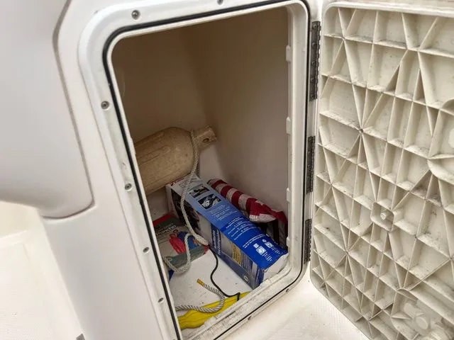 Slide: The Image of Key West 186 Dual Console 2006 - 23