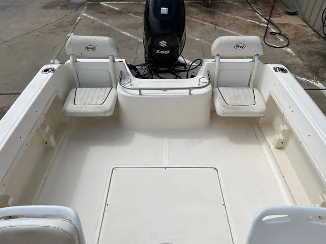 Slide: The Image of Key West 186 Dual Console 2006 - 6