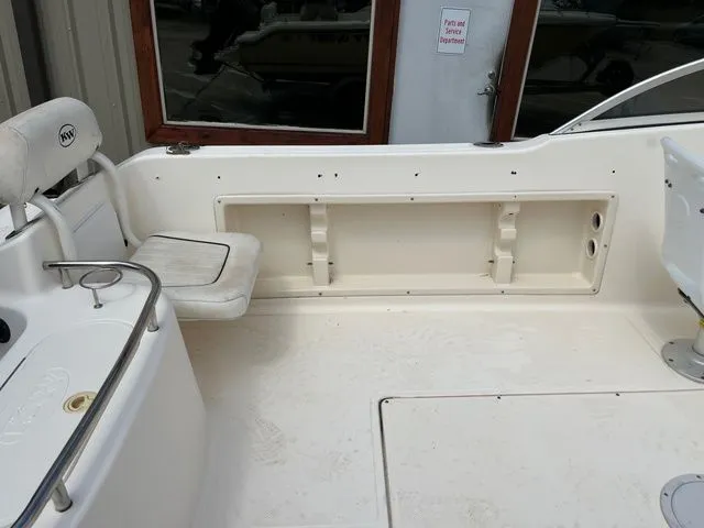 Slide: The Image of Key West 186 Dual Console 2006 - 8