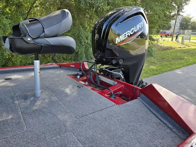 Slide: The Image of Tracker Pro Team 175 TXW 2021 - 10