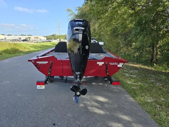 Slide: The Image of Tracker Pro Team 175 TXW 2021 - 11