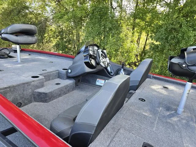 Slide: The Image of Tracker Pro Team 175 TXW 2021 - 4