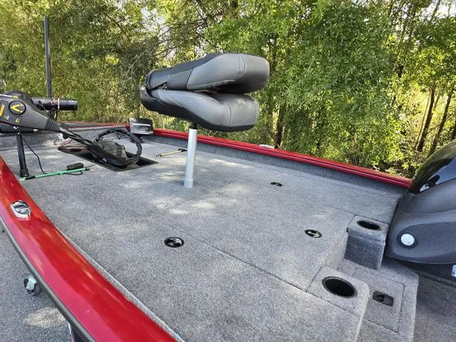 Slide: The Image of Tracker Pro Team 175 TXW 2021 - 6