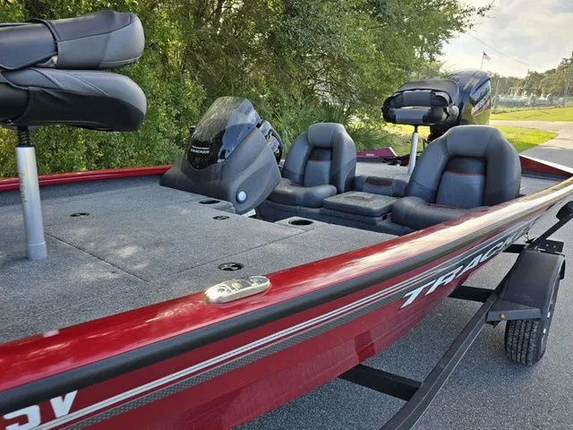 Slide: The Image of Tracker Pro Team 175 TXW 2021 - 8