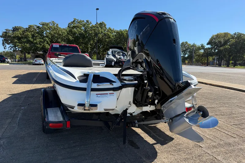 Slide: The Image of 2016 Nitro Z18 boat detail with sleek design and modern features. - 39