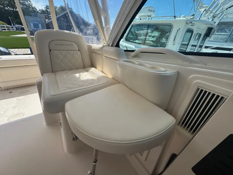 Slide: The Image of Grady-White Express 330 2018 - 16