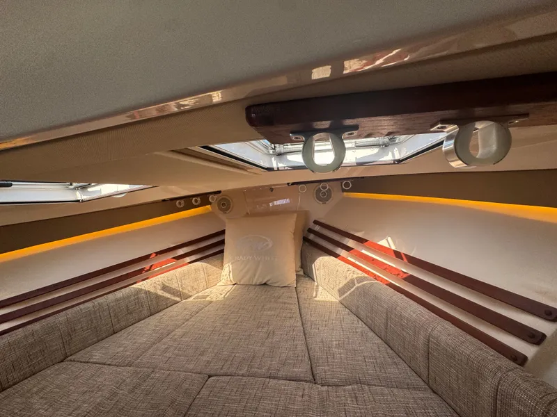 Slide: The Image of Grady-White Express 330 2018 - 34