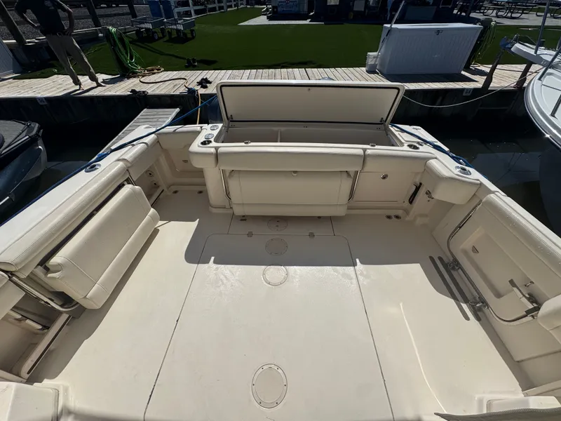 Slide: The Image of Grady-White Express 330 2018 - 8