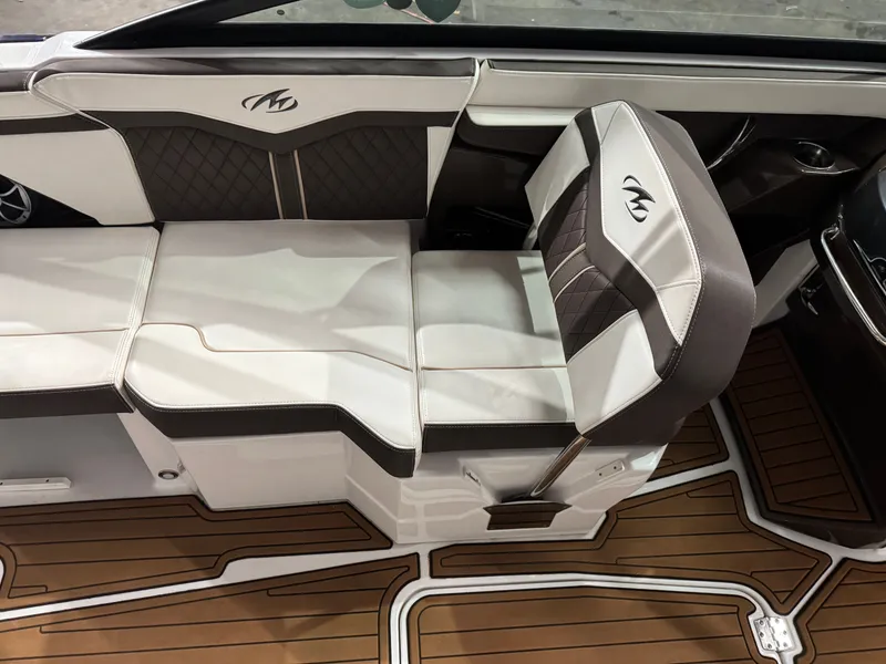 Slide: The Image of Monterey 258SS Super Sport 2018 - 22