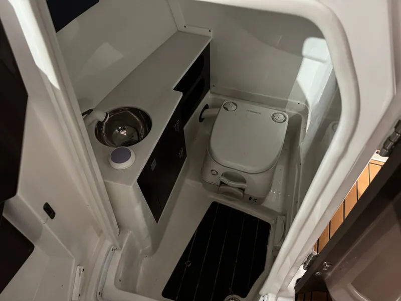 Slide: The Image of Monterey 258SS Super Sport 2018 - 27