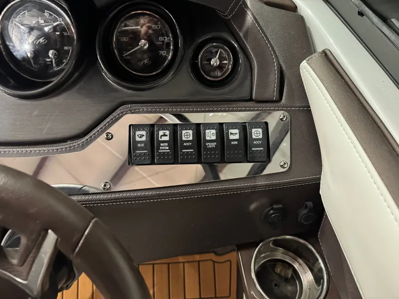 Slide: The Image of Monterey 258SS Super Sport 2018 - 37