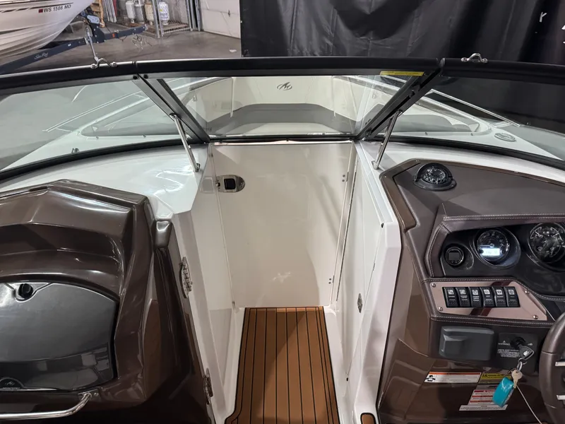 Slide: The Image of Monterey 258SS Super Sport 2018 - 43