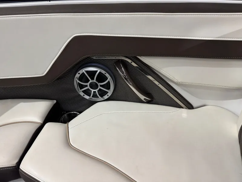 Slide: The Image of Monterey 258SS Super Sport 2018 - 46