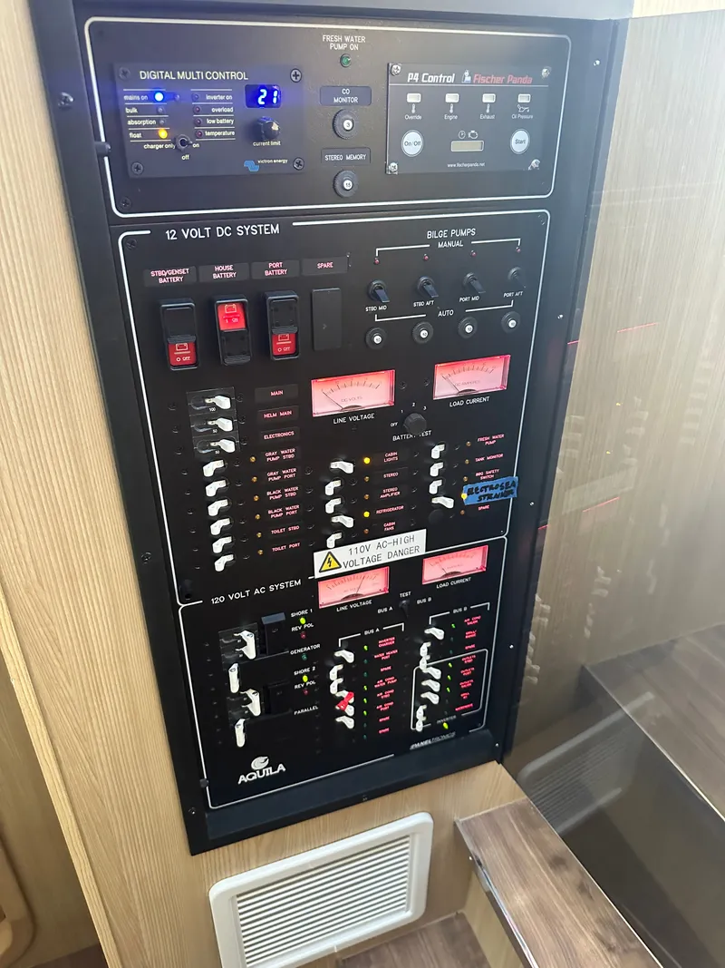 Slide: The Image of Aquila 36 Sport 2023 - 44