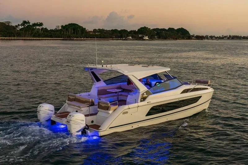 Slide: The Image of 2023-Aquila-36-Sport-MarineMax - 57