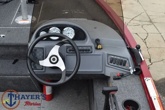 Slide: The Image of Lund 1710 Predator SS 2009 - 11