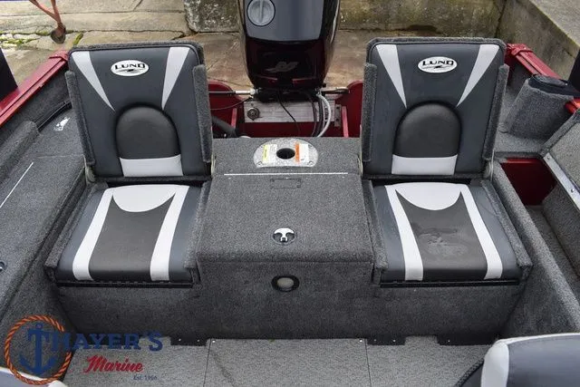 Slide: The Image of Lund 1710 Predator SS 2009 - 23