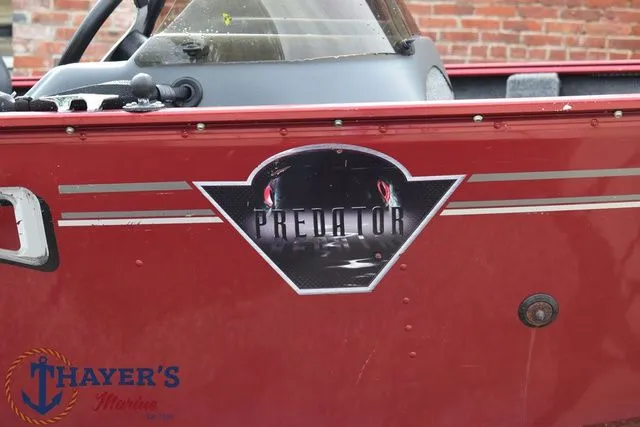 Slide: The Image of Lund 1710 Predator SS 2009 - 3