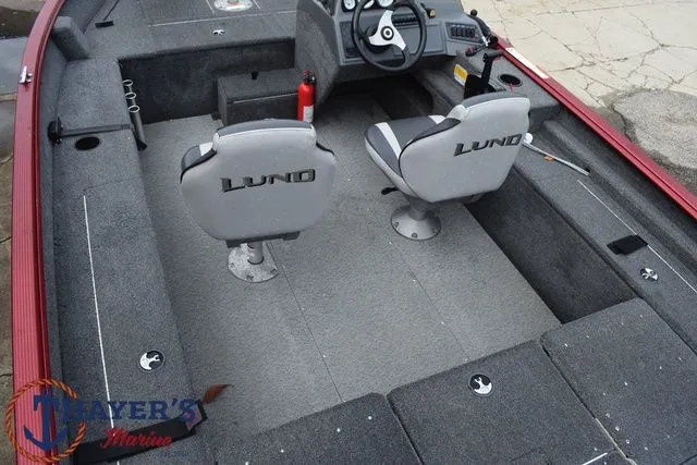 Slide: The Image of Lund 1710 Predator SS 2009 - 8