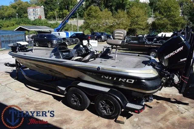 Slide: The Image of Nitro 929 CDX 2006 - 33