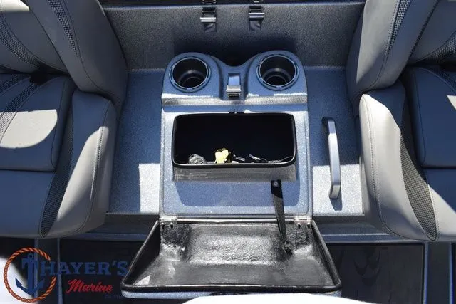 Slide: The Image of Bass Cat Caracal STS 2025 - 36