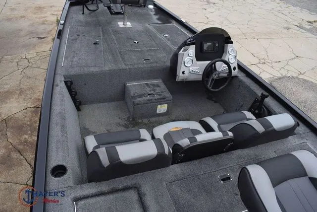 Slide: The Image of Lund 1775 Renegade 2017 - 10