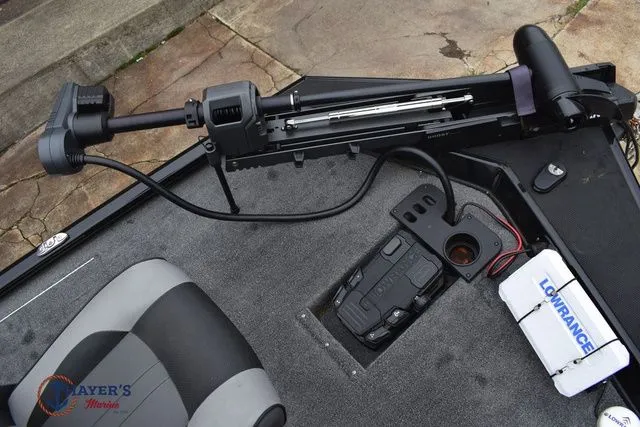 Slide: The Image of Lund 1775 Renegade 2017 - 18