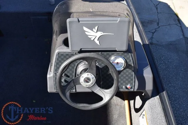 Slide: The Image of Tracker Bass Tracker Classic XL 2024 - 12