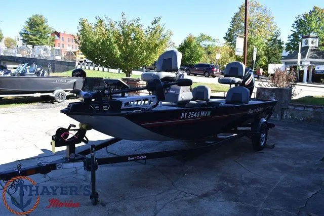 Slide: The Image of Tracker Bass Tracker Classic XL 2024 - 22