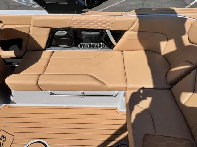 Slide: The Image of MasterCraft XT23 2026 - 26