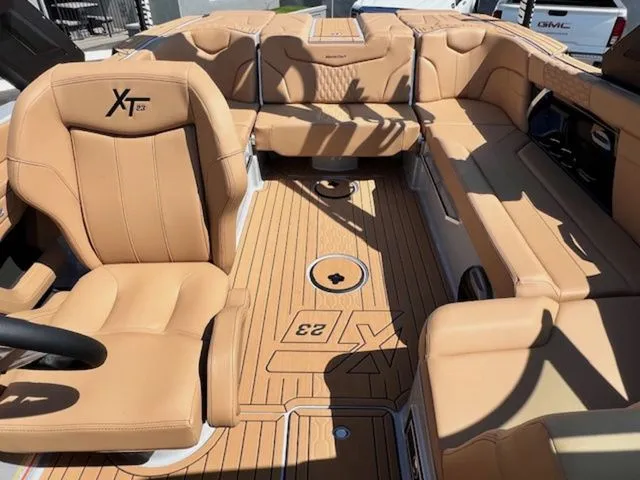 Slide: The Image of MasterCraft XT23 2026 - 29