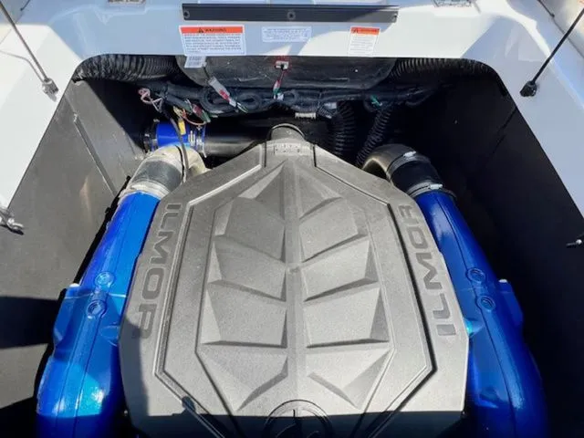 Slide: The Image of MasterCraft XT23 2026 - 30