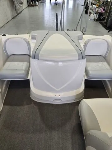 Slide: The Image of Bayliner 185 BR Sport 2011 - 5