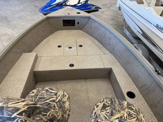 Slide: The Image of Alumacraft Escape 165 2019 - 12