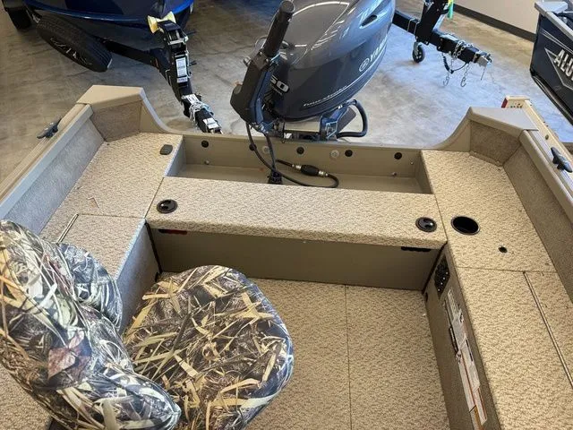 Slide: The Image of Alumacraft Escape 165 2019 - 3