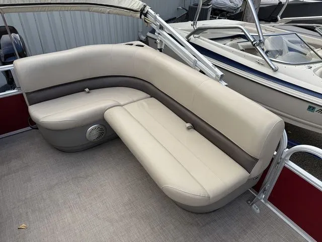 Slide: The Image of Sun Tracker Bass Buggy 16 XL Select 2023 - 12