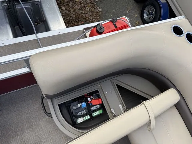 Slide: The Image of Sun Tracker Bass Buggy 16 XL Select 2023 - 14