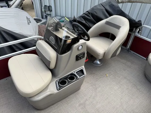 Slide: The Image of Sun Tracker Bass Buggy 16 XL Select 2023 - 9